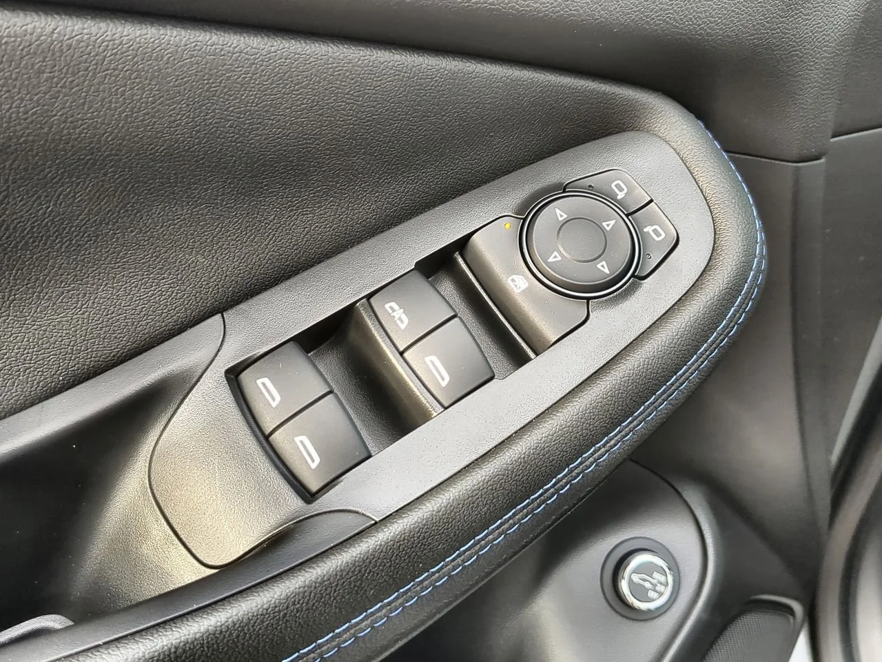 New 2026 Moonstone Gray Metallic Buick Sport Touring image 21