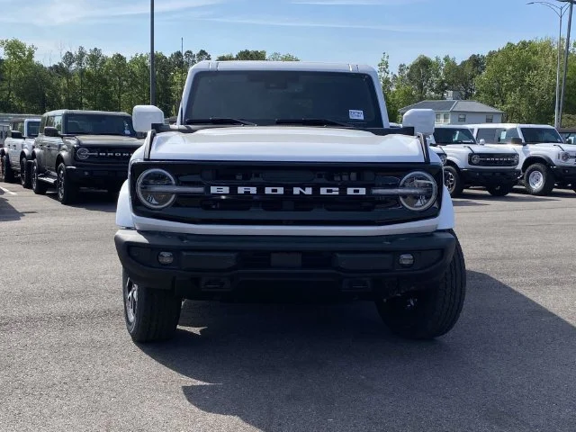 New 2026 White Ford Outer Banks image 8
