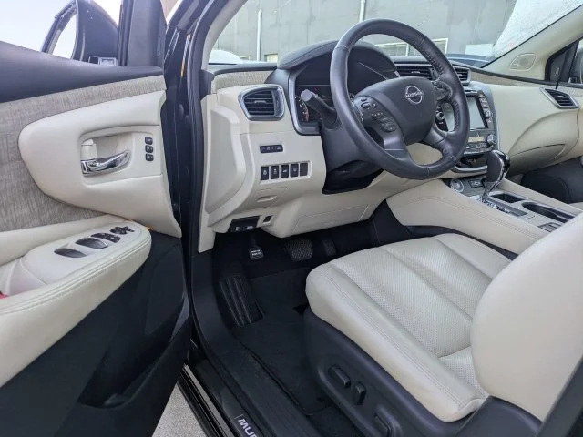 Used 2023 Black Nissan SL image 22