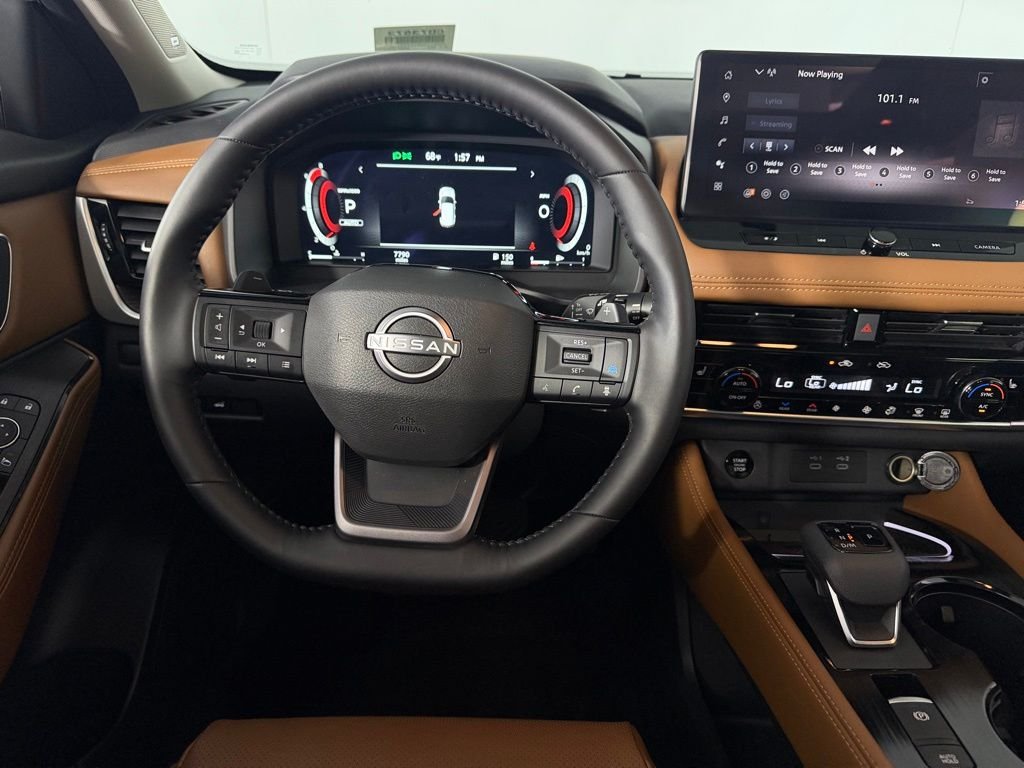 Used 2026 White Nissan Platinum image 13