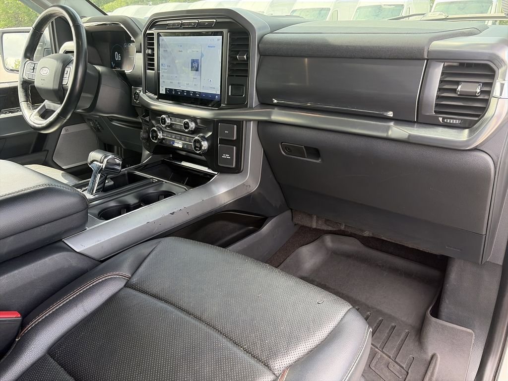 Used 2021 White Ford Lariat image 31