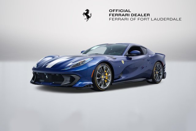 2022 Ferrari 812 Competizione 