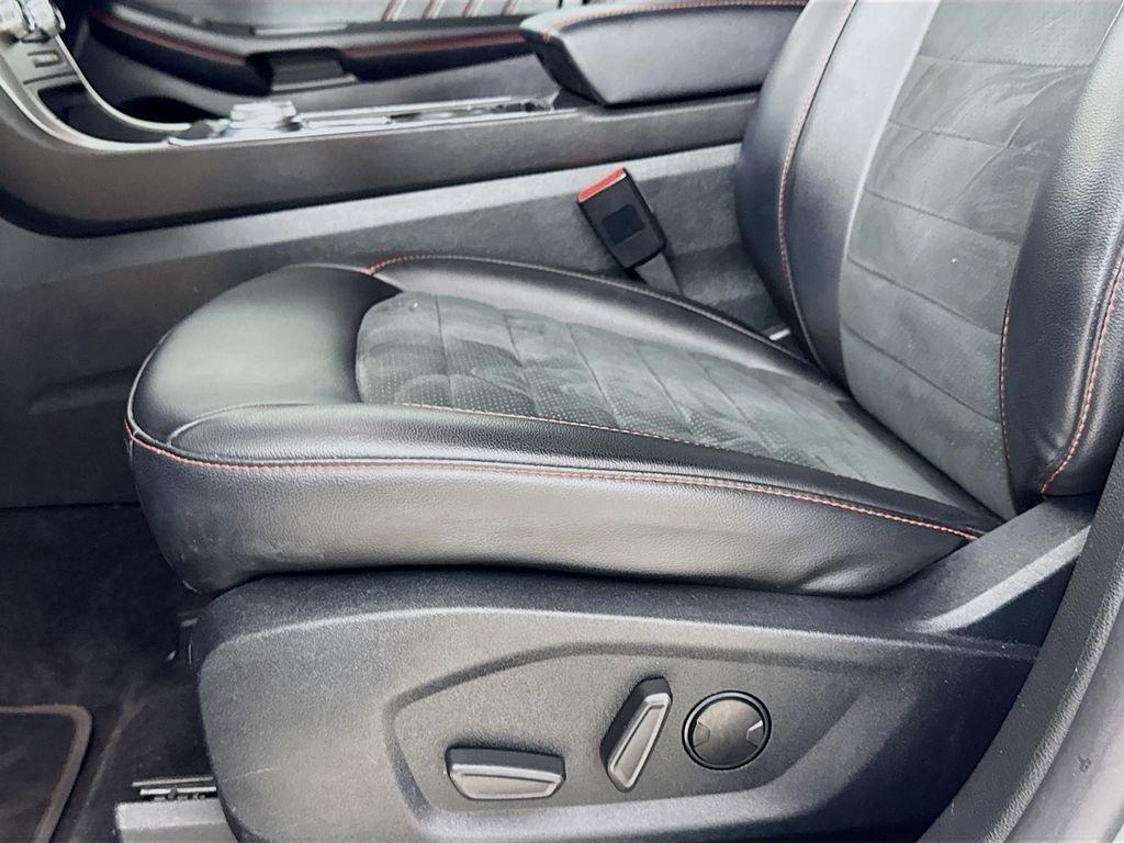 Used 2021 Gray Metallic Ford ST Line image 23