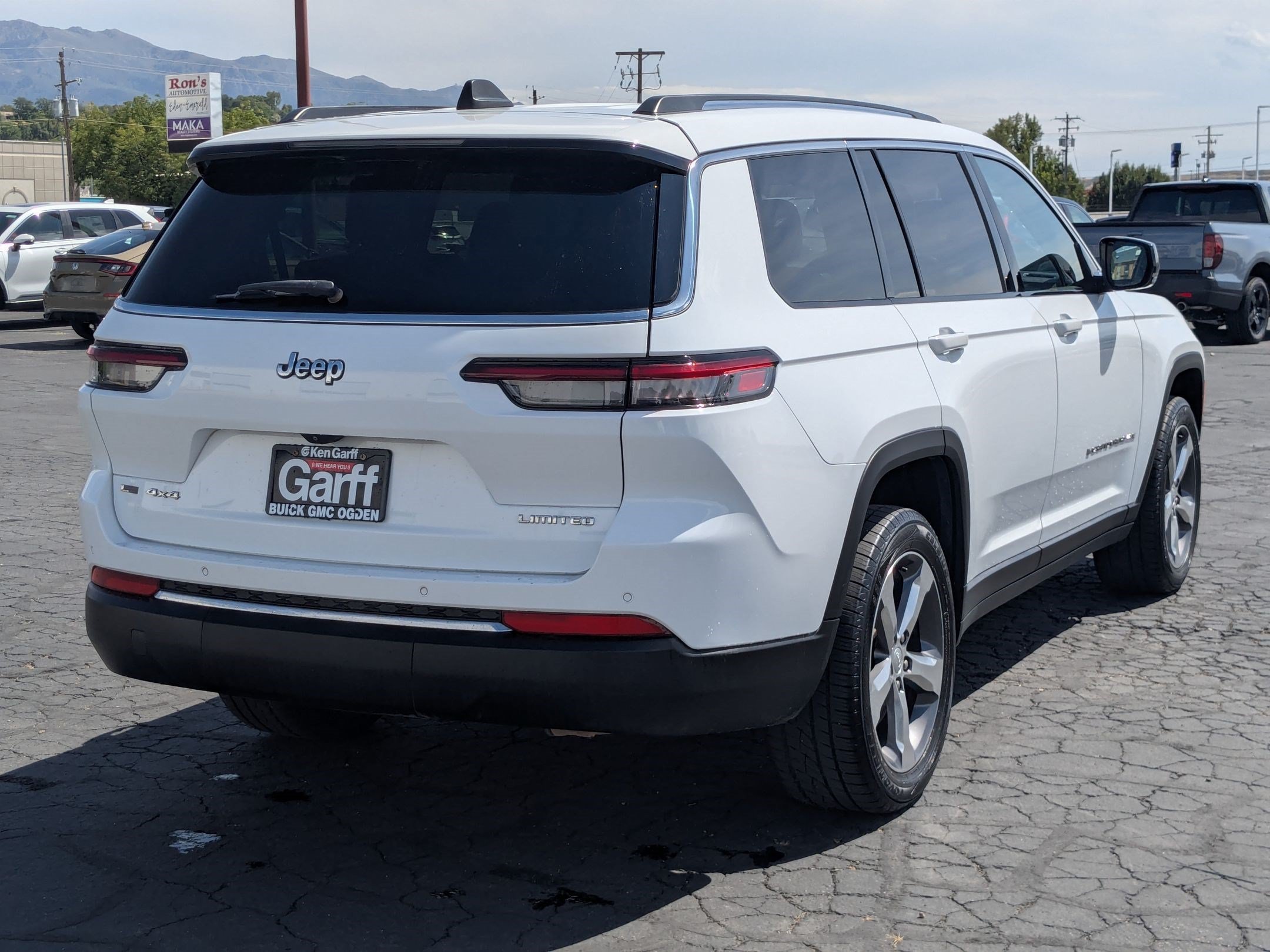 Used 2021 Bright White Clearcoat Jeep Limited image 3
