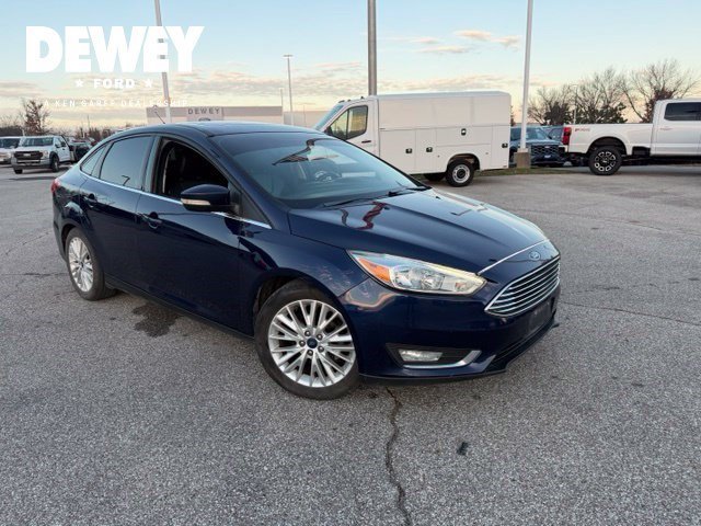 Used 2016  Ford Titanium image 1