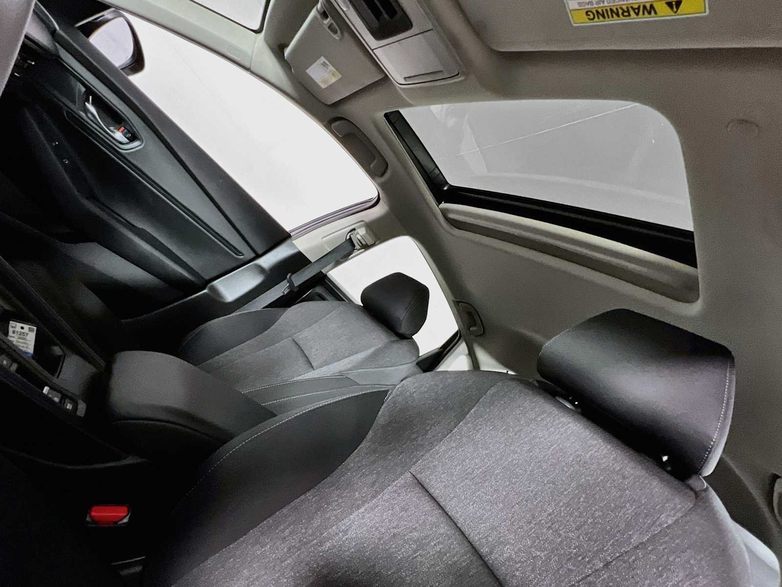 Used 2025 Crystal Black Pearl Honda SE image 23