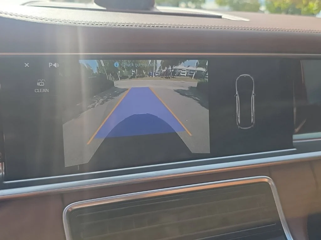 Used 2018  Porsche  image 30