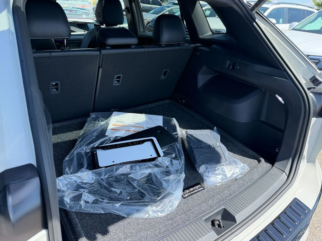 New 2026 Sandstone with Deep Black Roof Volkswagen 2.0T SE R-Line Black image 26