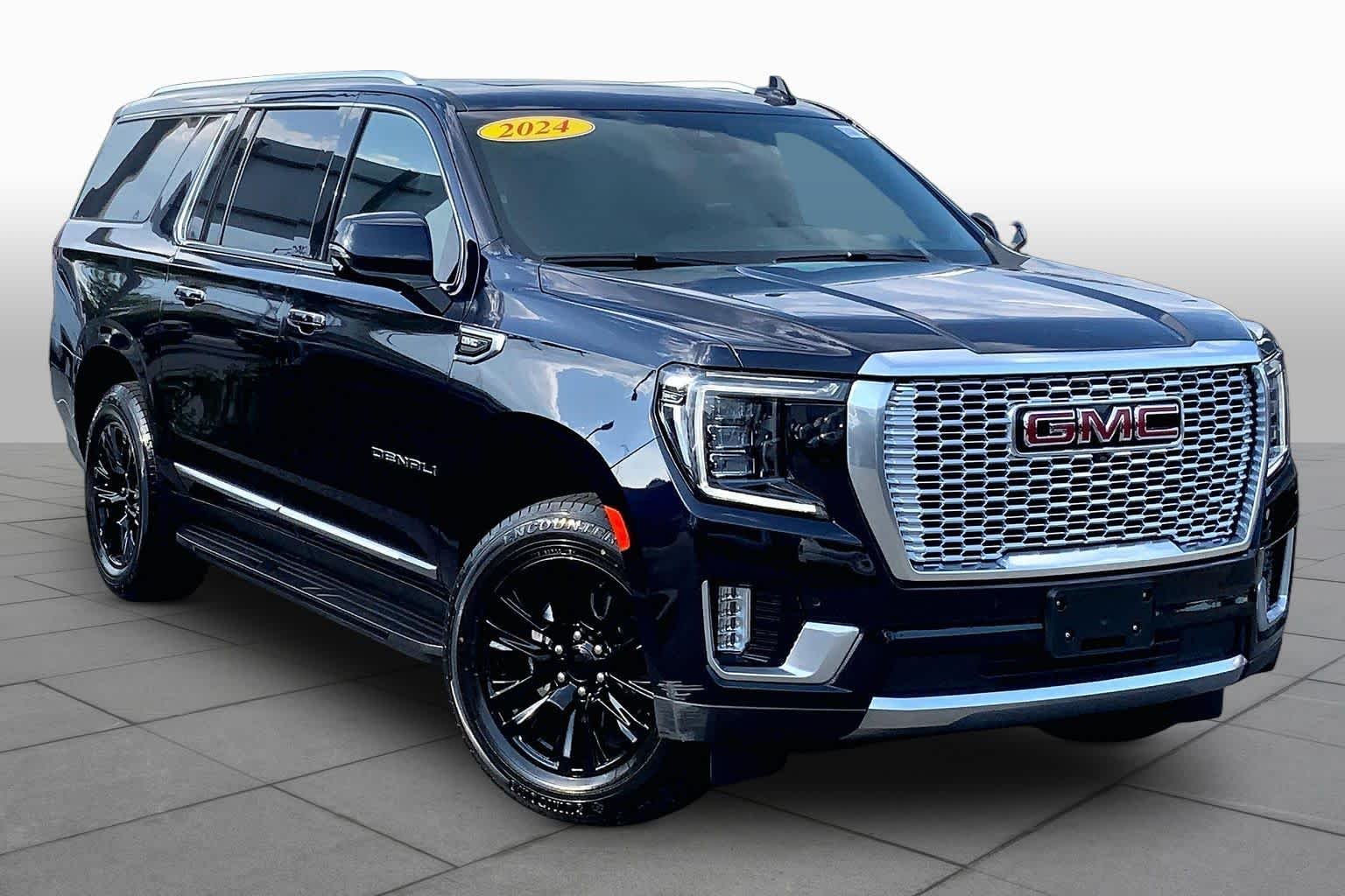 Used 2024 Midnight Blue Metallic GMC Denali image 3