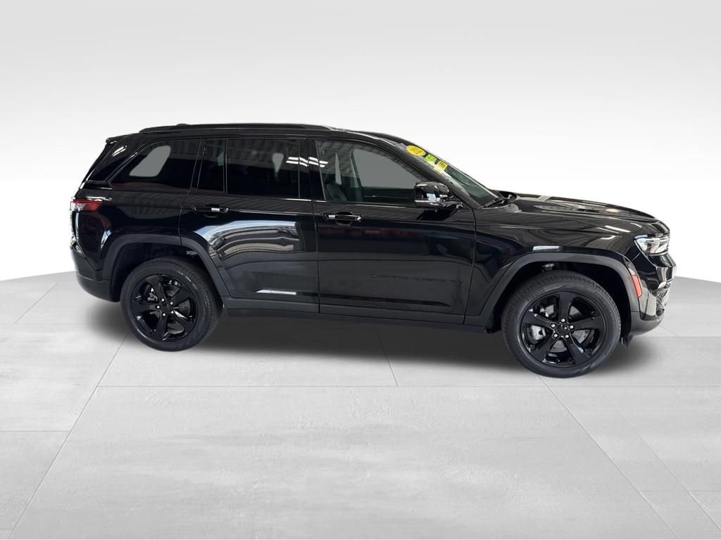 Used 2023 Black Jeep Limited image 7
