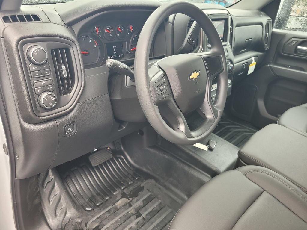 2026 Chevrolet Silverado 3500 HD WT view 8