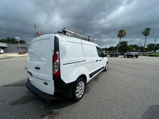 Used 2022 White Ford XL image 3