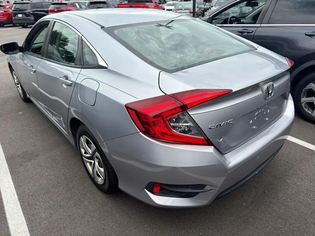 Used 2017 Lunar Silver Metallic Honda LX image 3