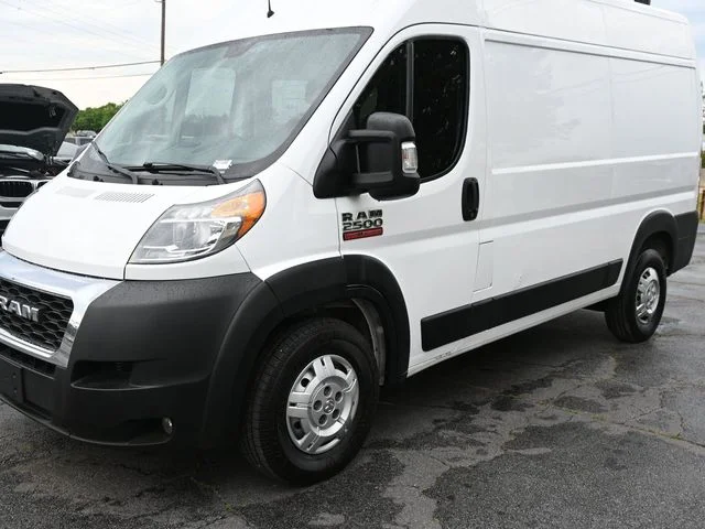 Used 2019 White Ram High Roof image 16