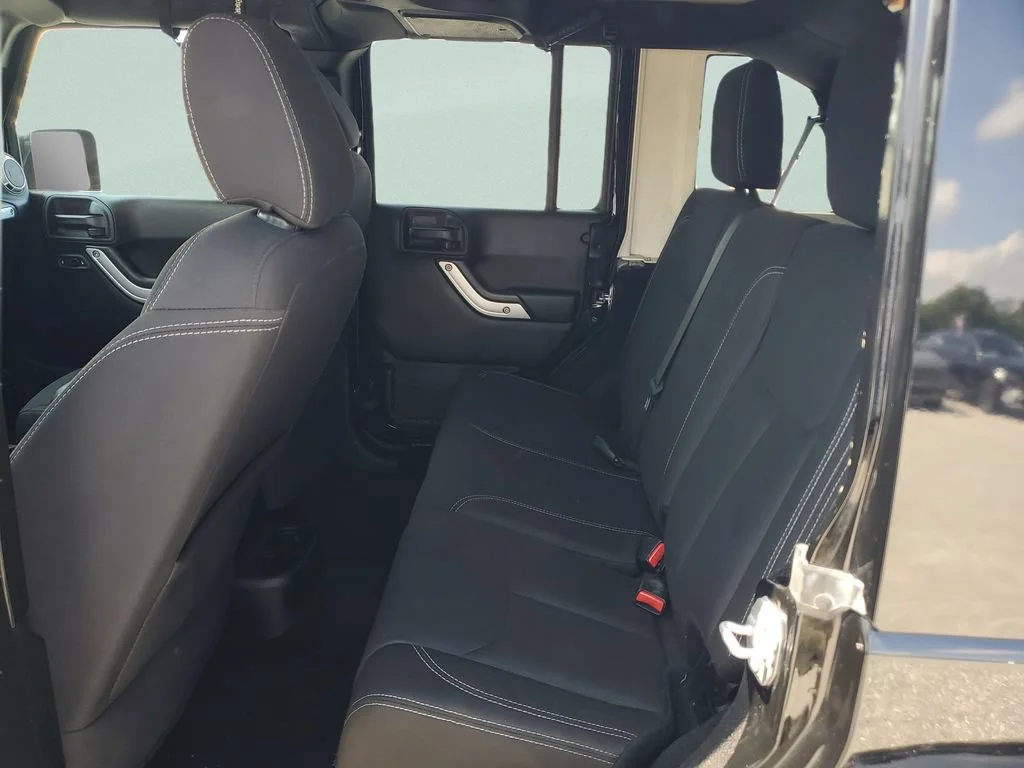 Used 2017 Black Jeep Sahara 4x4 image 10