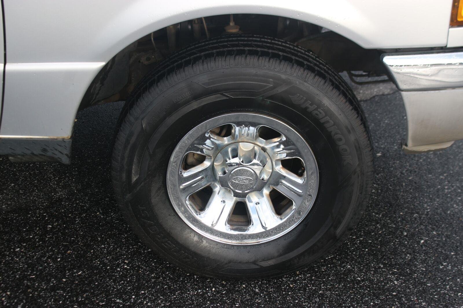 Used 2003 Silver Ford XL Fleet image 27