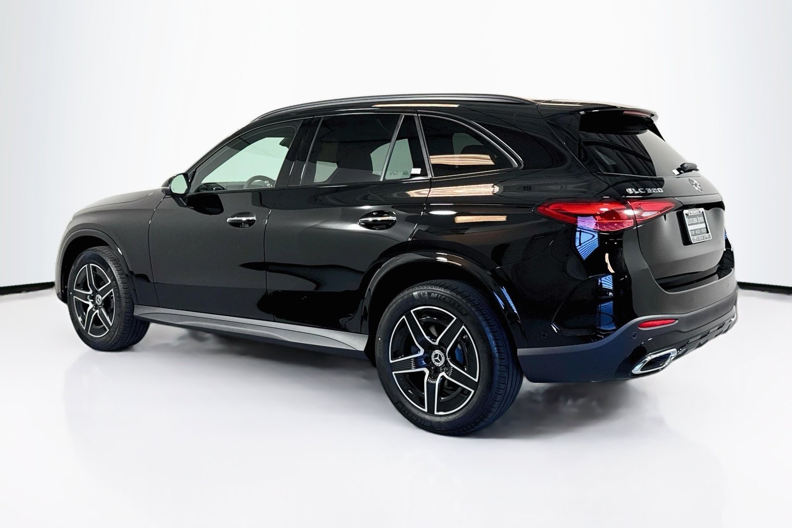 New 2026 Black Mercedes-Benz GLC 300 image 7