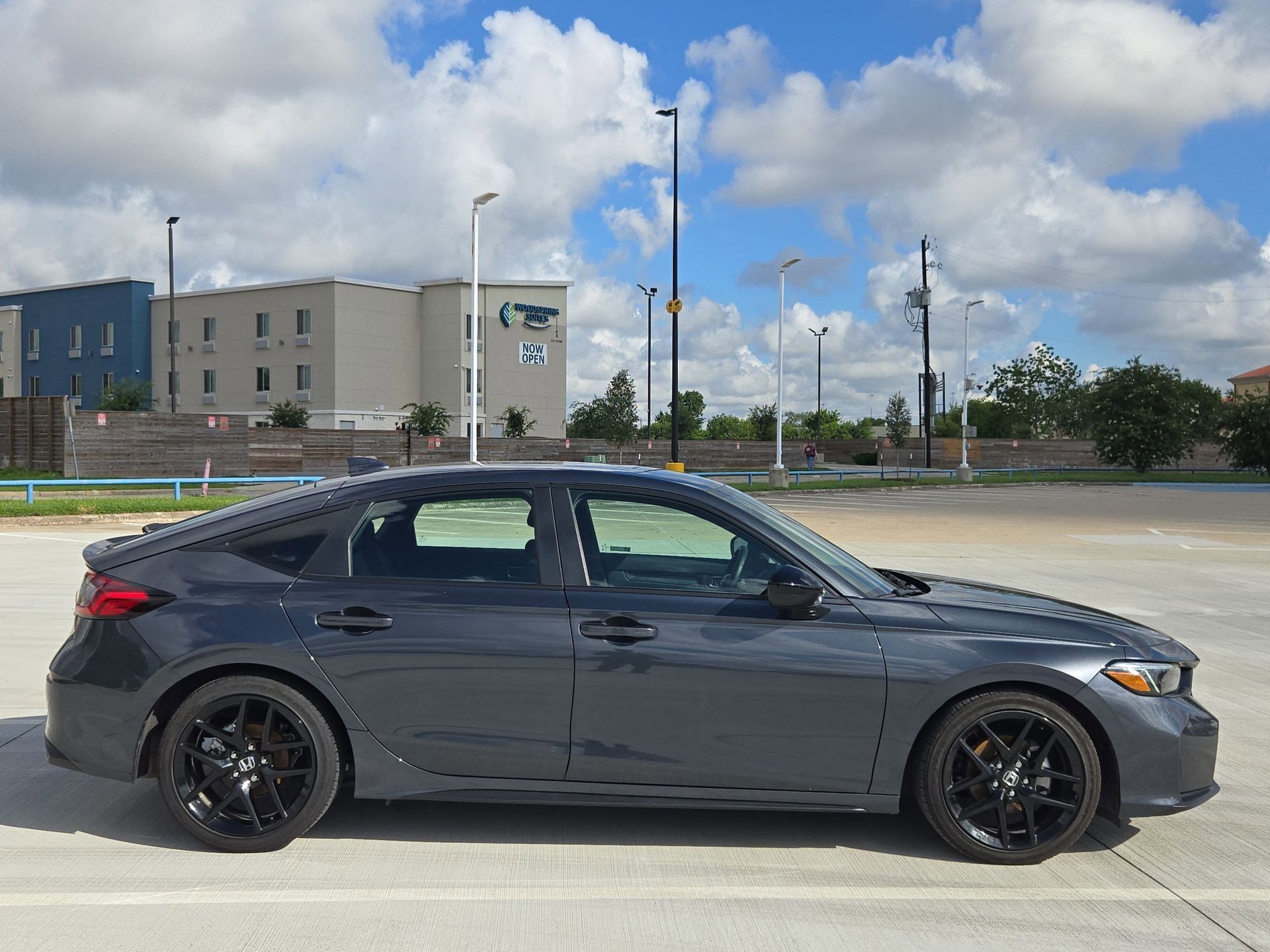 2026 Honda Civic Hatchback Sport - Photo 34