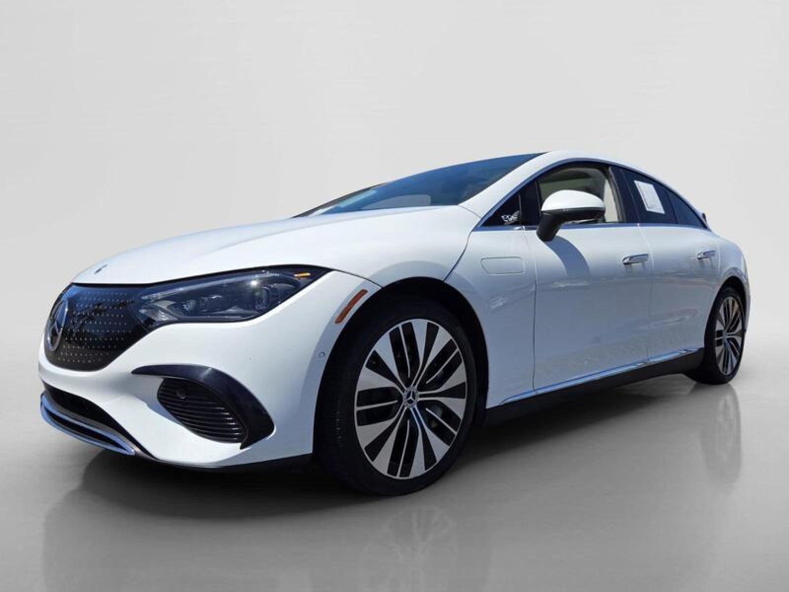 Certified Used 2023 MANUFAKTUR Moonlight White Metallic Mercedes-Benz EQE 350+ image 8