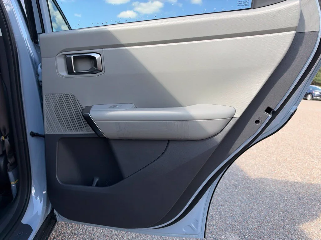 New 2027 Gray Kia S image 18