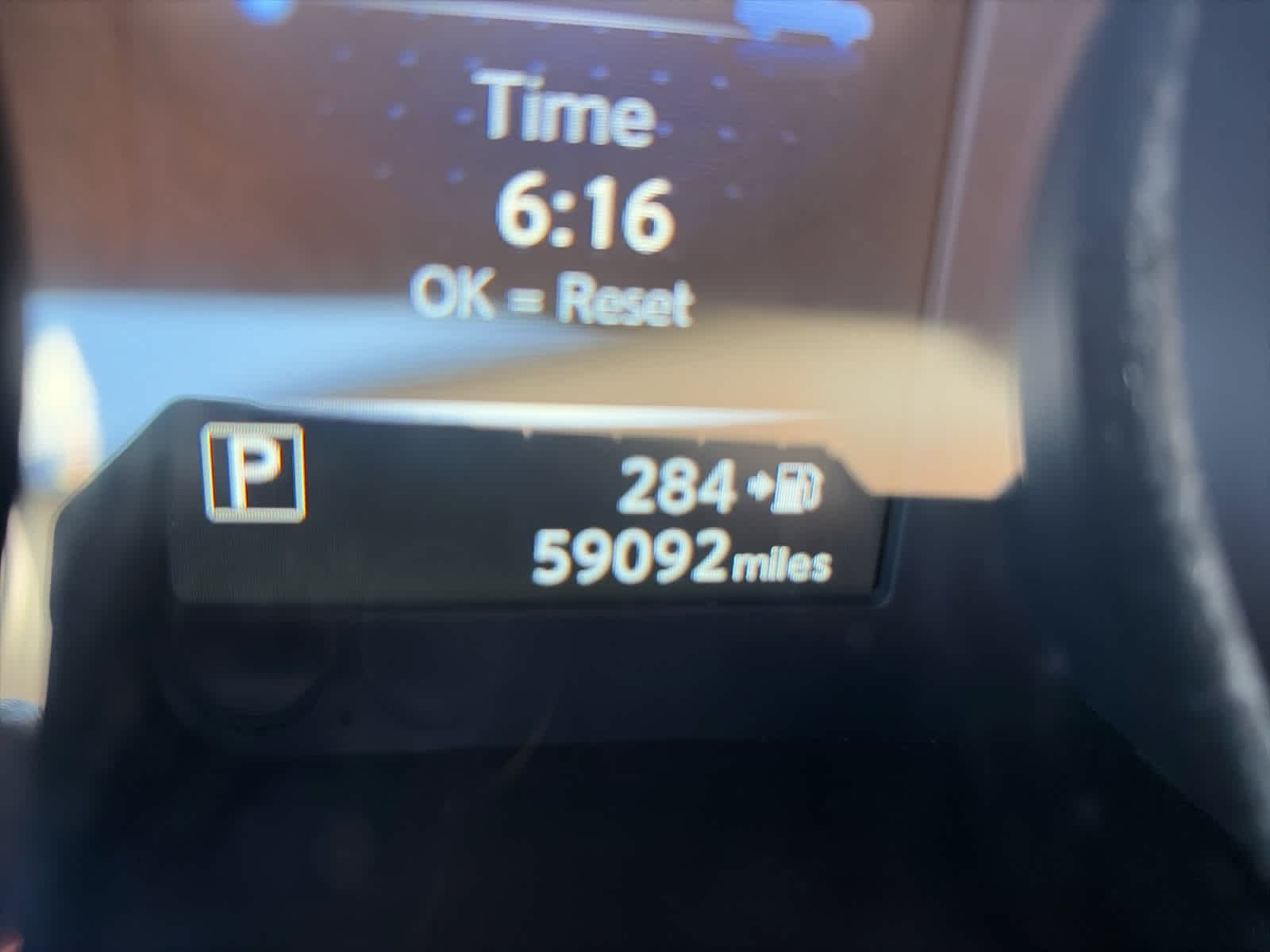 Used 2017 Palatial Ruby Nissan SV image 7