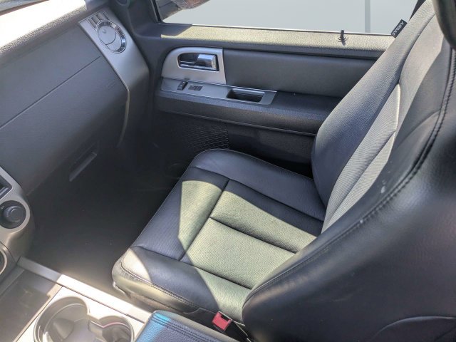 Used 2015 Black Ford XLT image 18