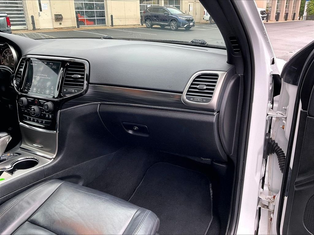 Used 2020 Bright White Clearcoat Jeep Limited image 13