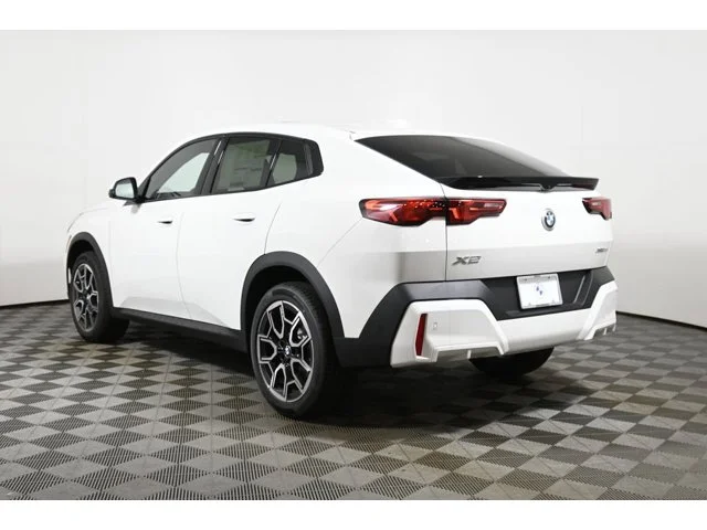 New 2026 Alpine White BMW xDrive28i image 5