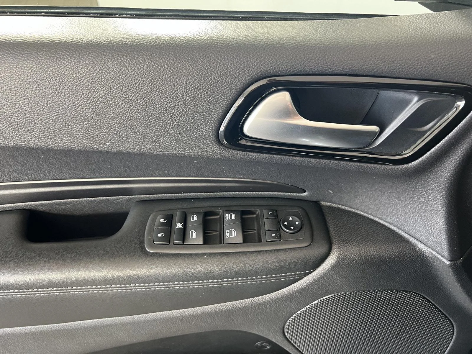 Used 2023 Bk Dodge SXT Launch Edition image 7