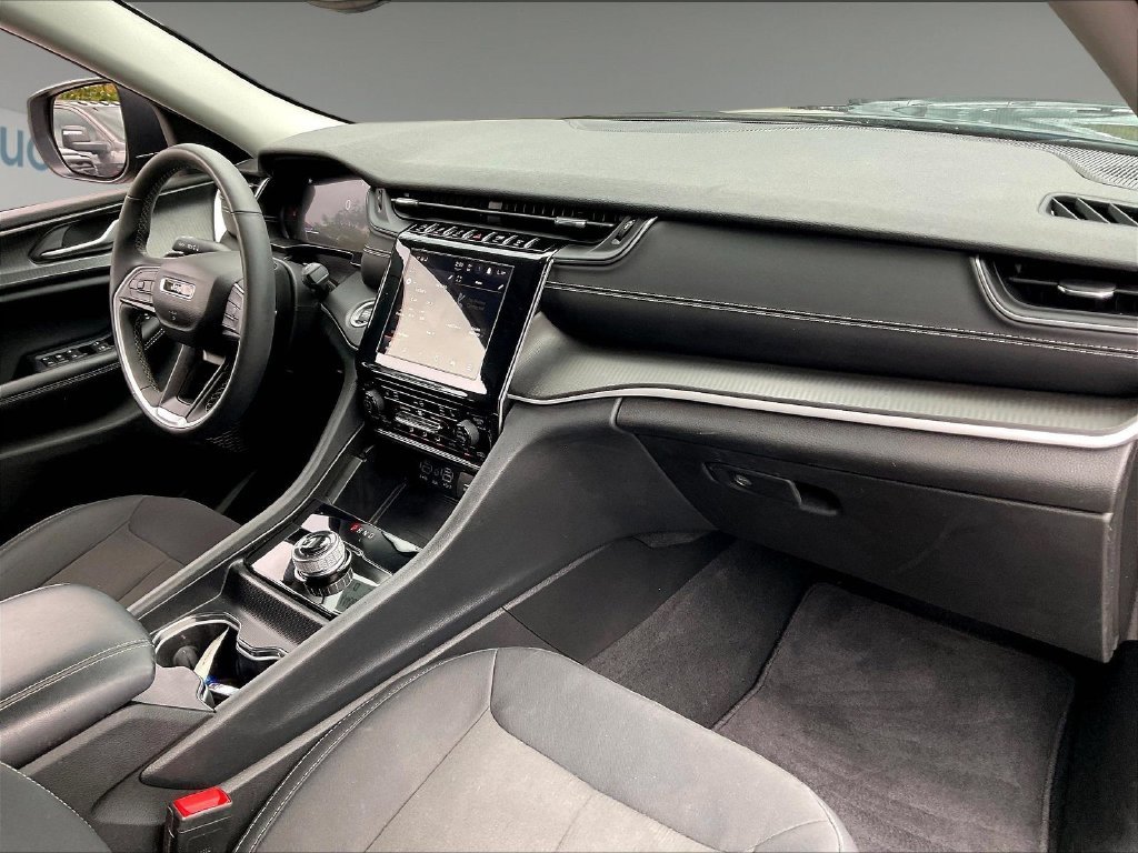 Used 2023 Metallic Jeep Laredo image 13