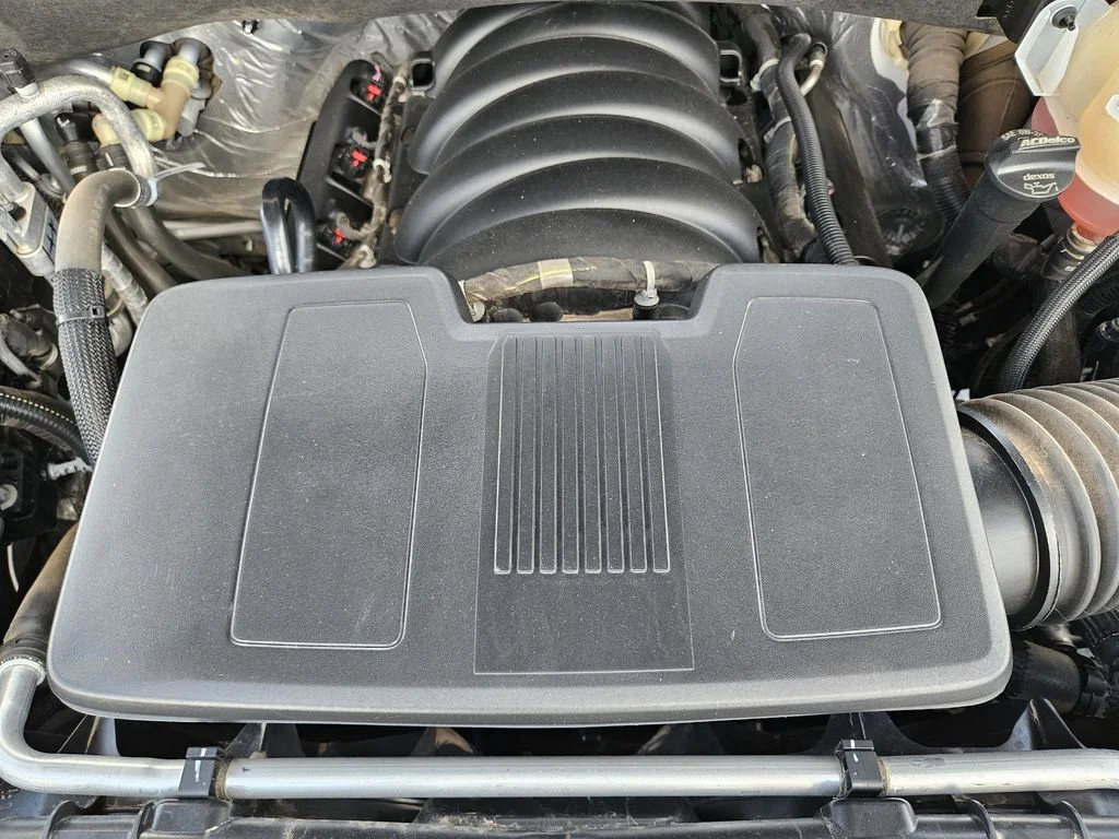Used 2025 Beige Chevrolet High Country image 34