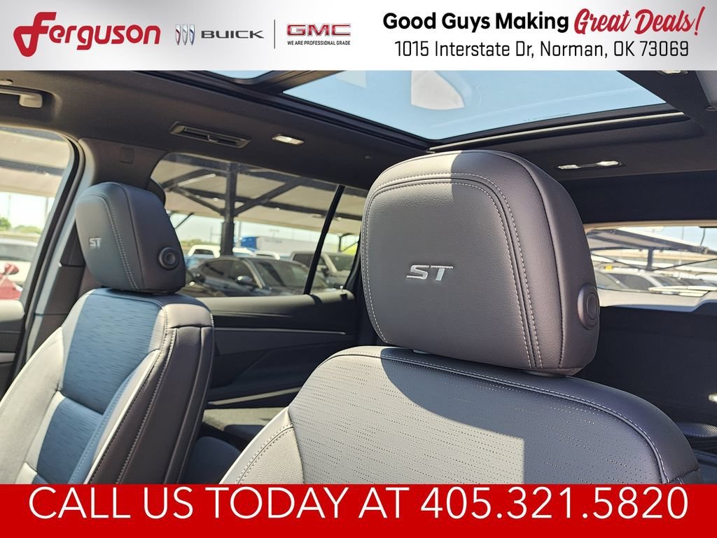 2026 Buick Enclave Sport Touring - Photo 17