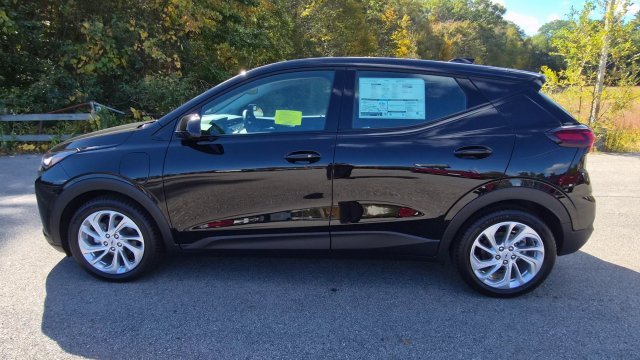 2027 Chevrolet Bolt LT - Photo 5