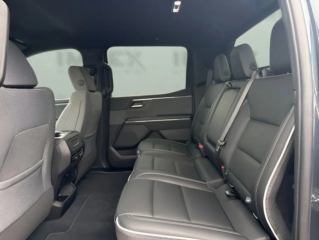 Used 2026 Deep Ocean Metallic GMC Elevation Extended Range image 14