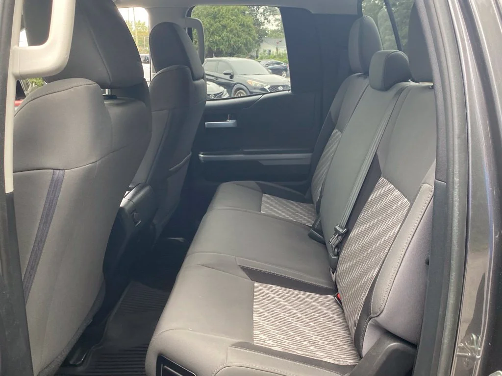 Used 2018 Gray Toyota SR5 image 8