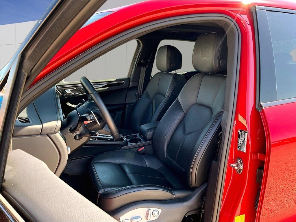 Used 2026 Red Porsche  image 5