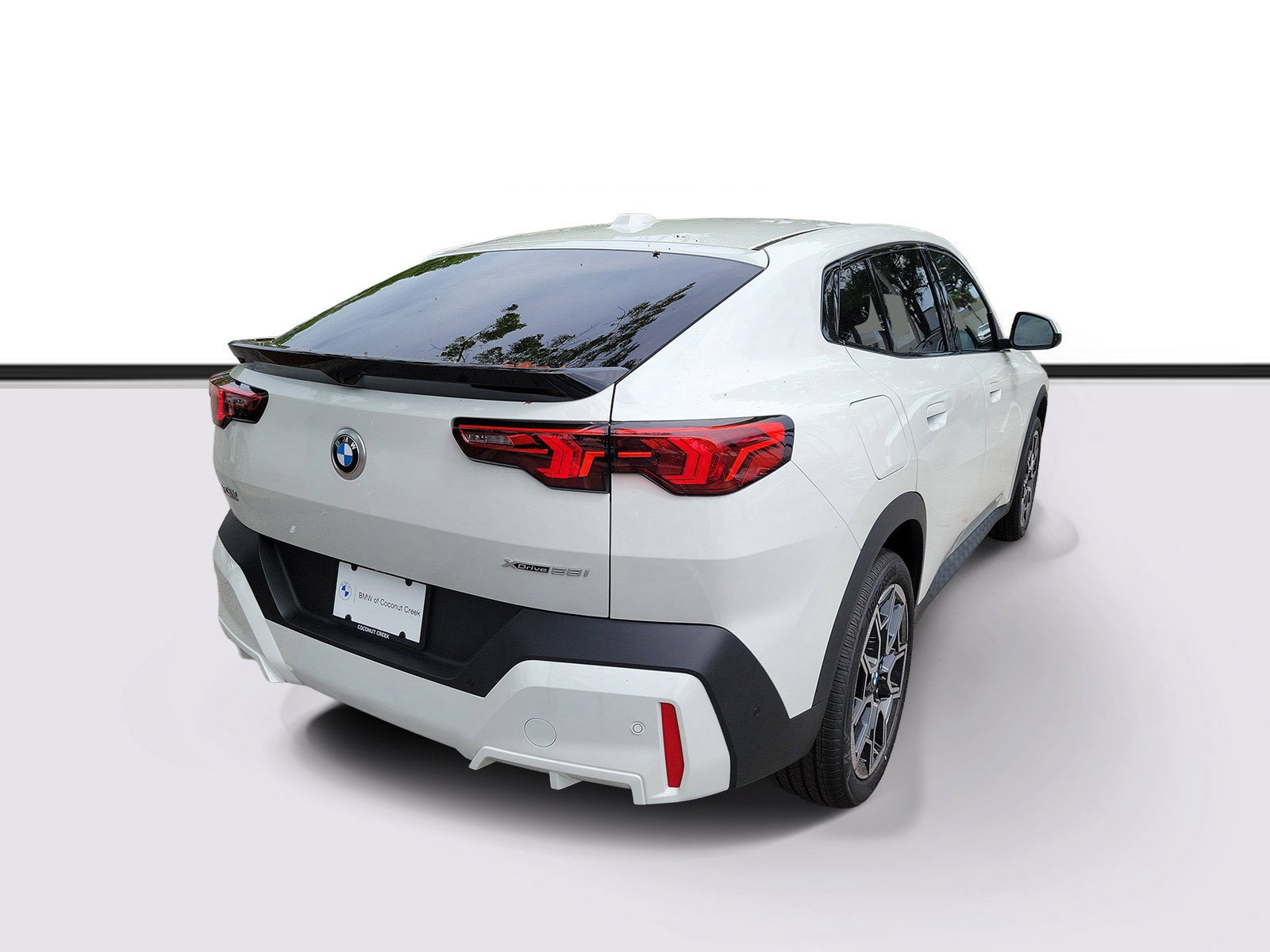 New 2026 Alpine White BMW xDrive28i image 4