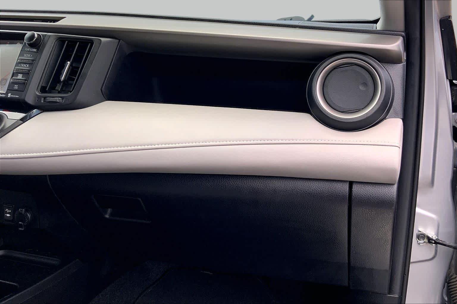 Used 2018 Silver Sky Metallic Toyota Limited image 18