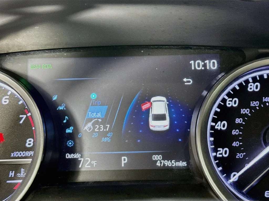 Used 2021 Predawn Gray Mica Toyota XLE image 15