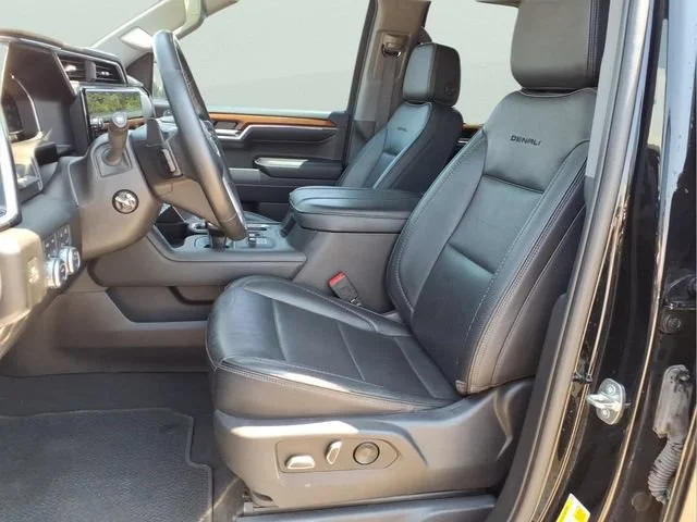 Used 2023 Onyx Black GMC Denali image 22