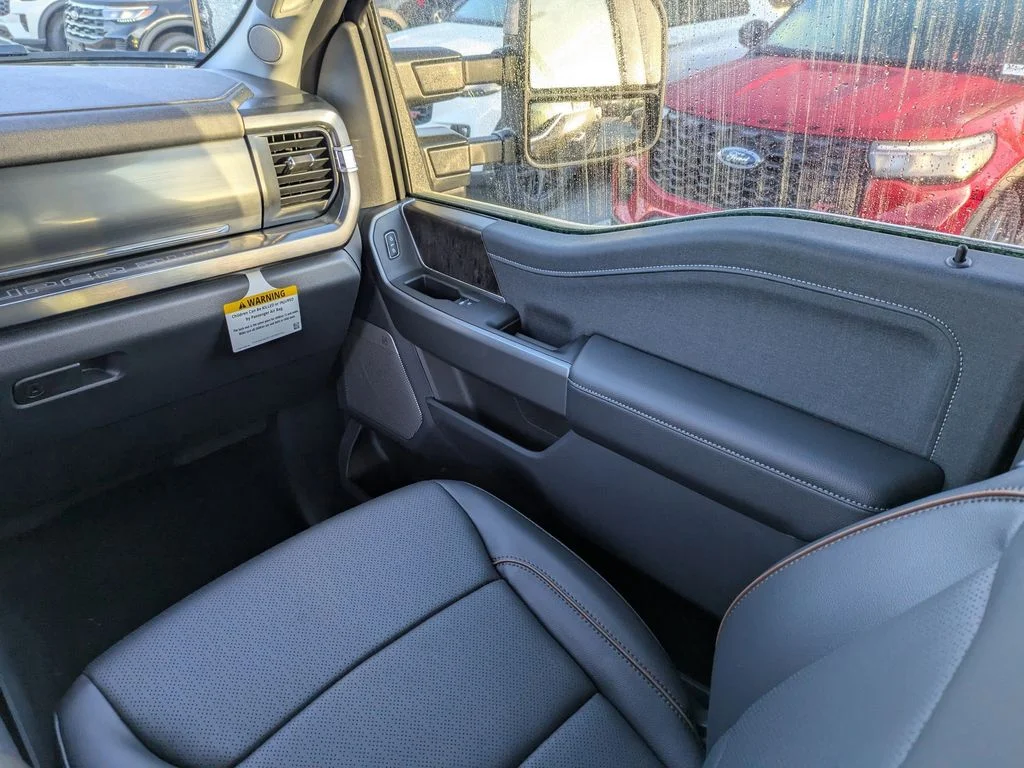 New 2026 Agate Black Metallic Ford Lariat image 17