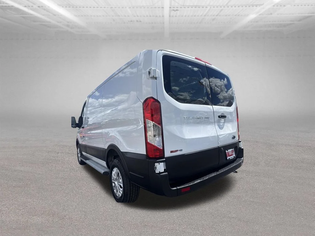 Used 2023 Oxford White Ford Base image 19