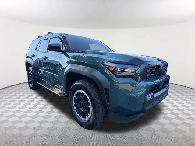 Used 2026 Everest Toyota Hybrid TRD Off Road image 3