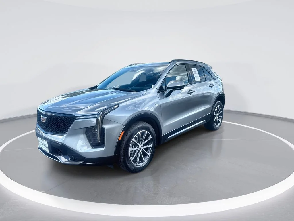 Used 2025 Silver Cadillac Sport image 4