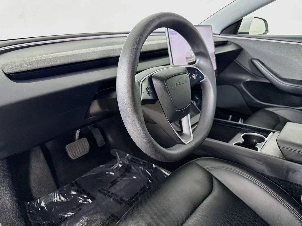 Used 2025 White Tesla Long Range image 9