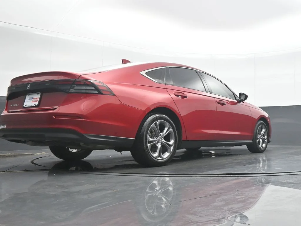 Used 2024  Honda EX image 30
