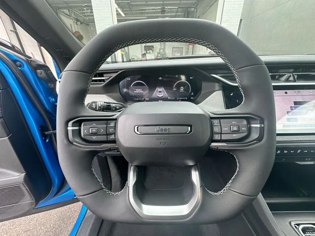 New 2026 Hydro Blue Pearlcoat Jeep Laredo image 16