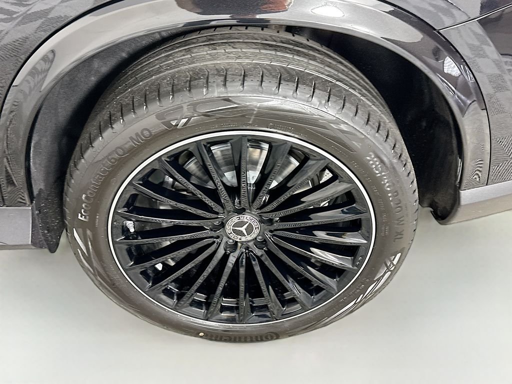 New 2026 Obsidian Black Metallic Mercedes-Benz GLC 300 image 25