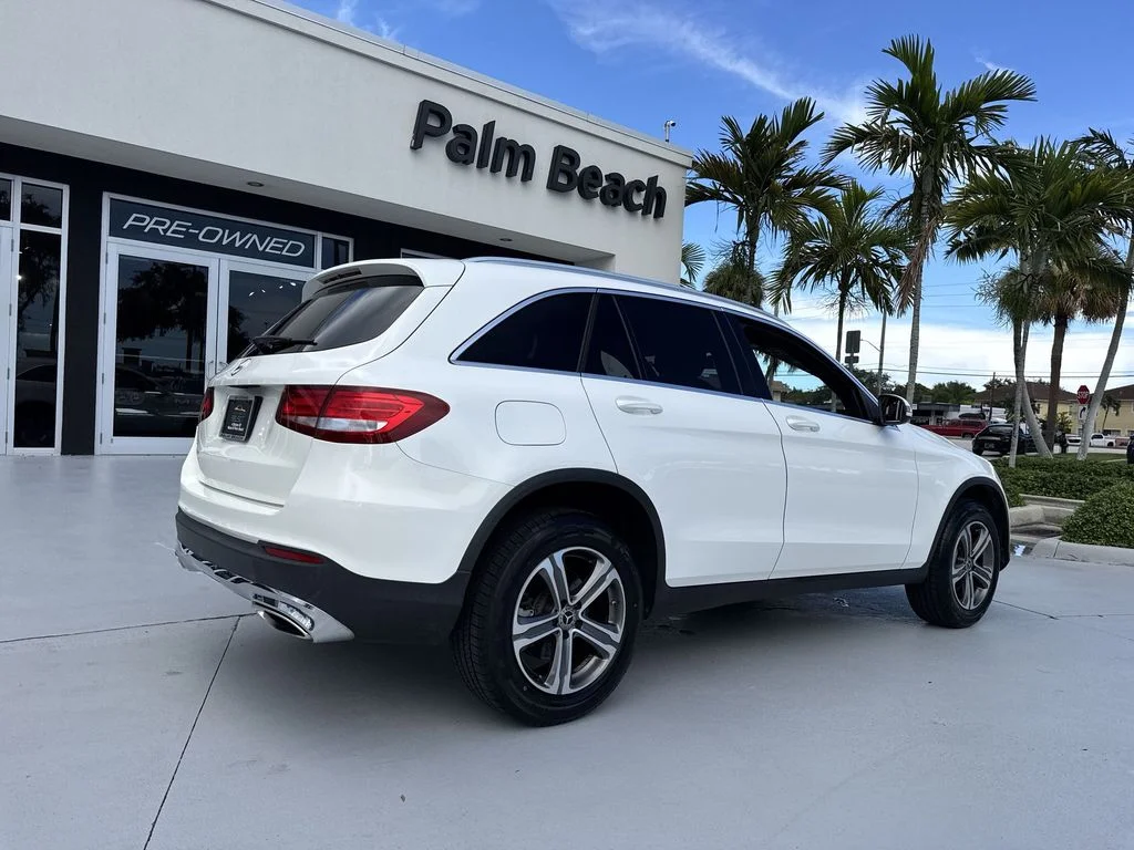 Used 2018 Polar White Mercedes-Benz GLC 300 image 24