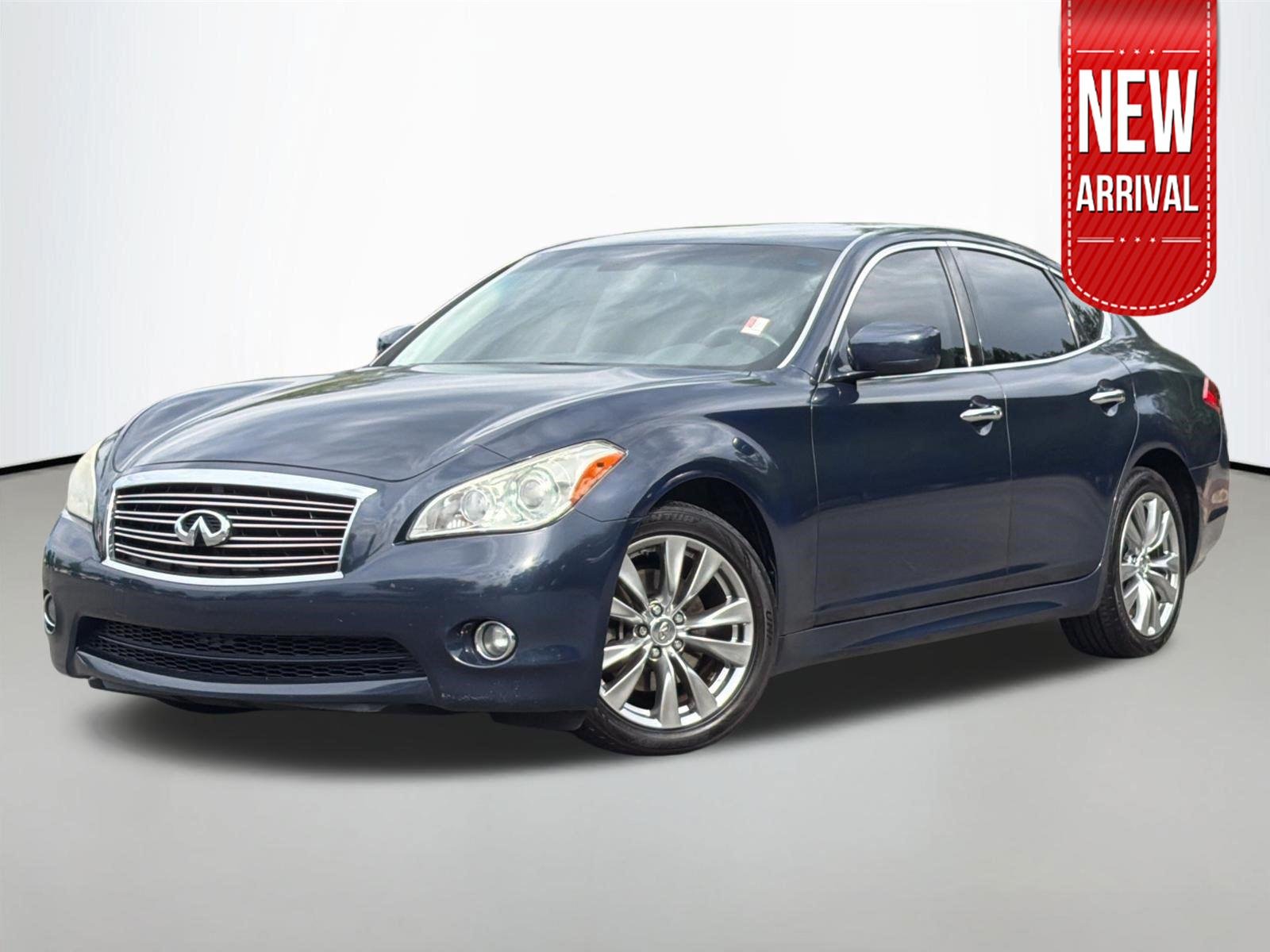 Used 2013  INFINITI Base image 1